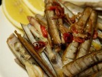 Жареные моллюски-ножи с кайенским перцем