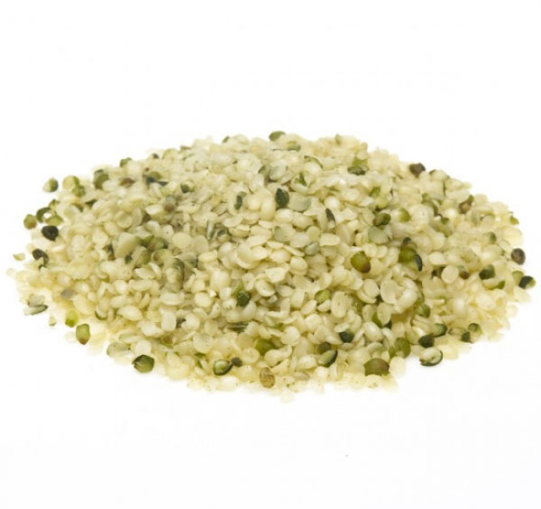 kartofelnuy-salat-s-semenami-konopli
